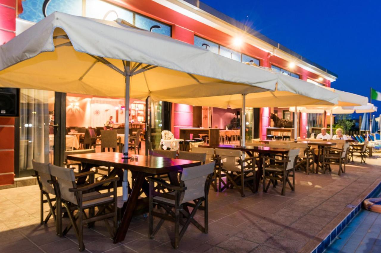 Costas Hotel Kalamákion Zewnętrze zdjęcie