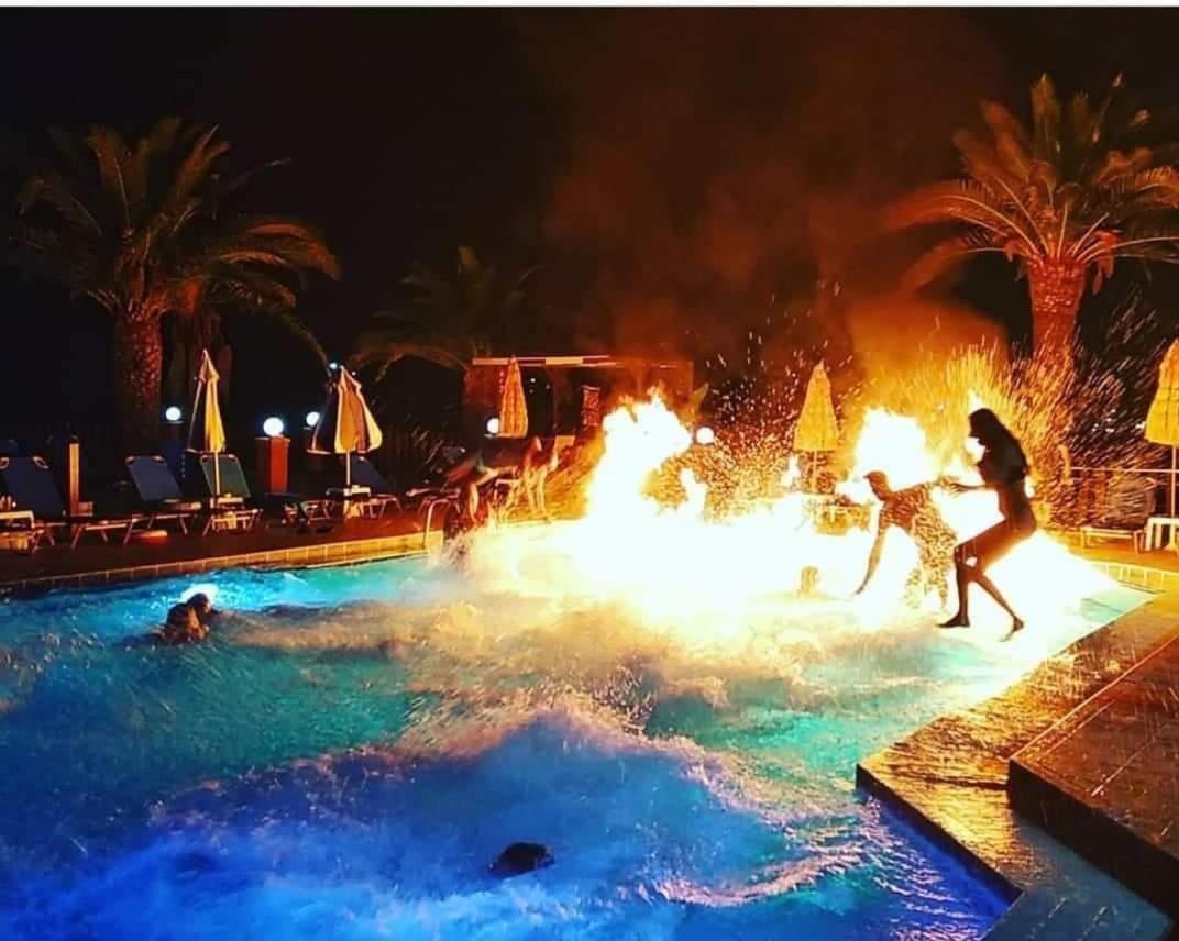 Costas Hotel Kalamákion Zewnętrze zdjęcie